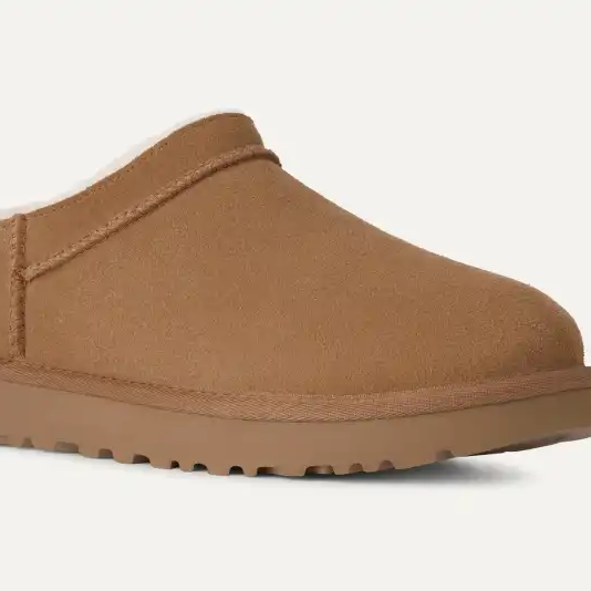 UGG 8840-2